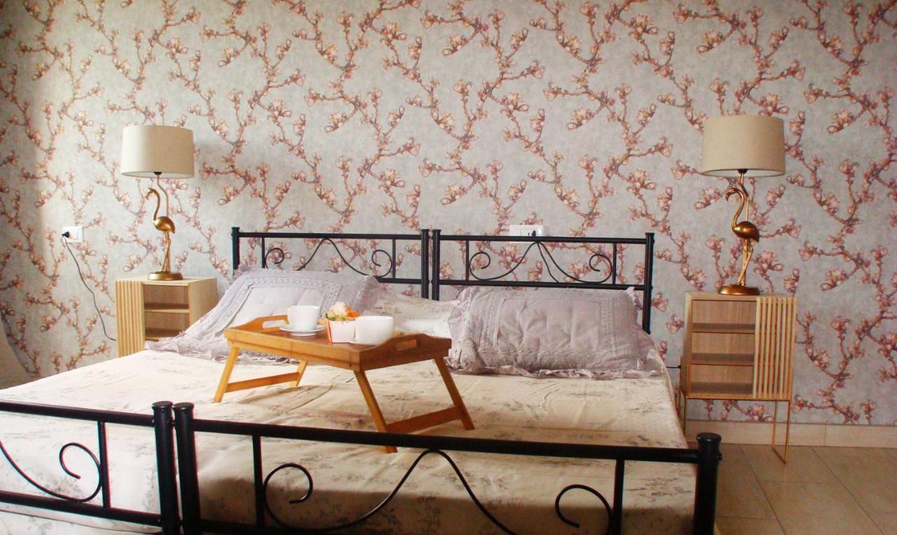 Bed and Breakfast La Finestra Sulla Fiera à Bologne Extérieur photo